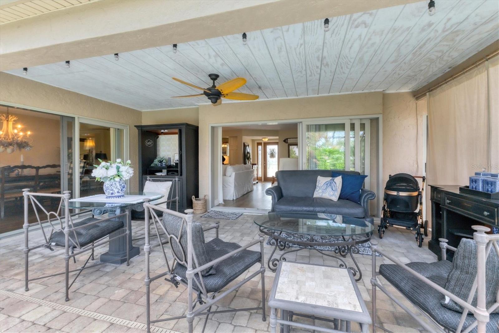 Image 22 of 33 For 6820 19th Avenue W