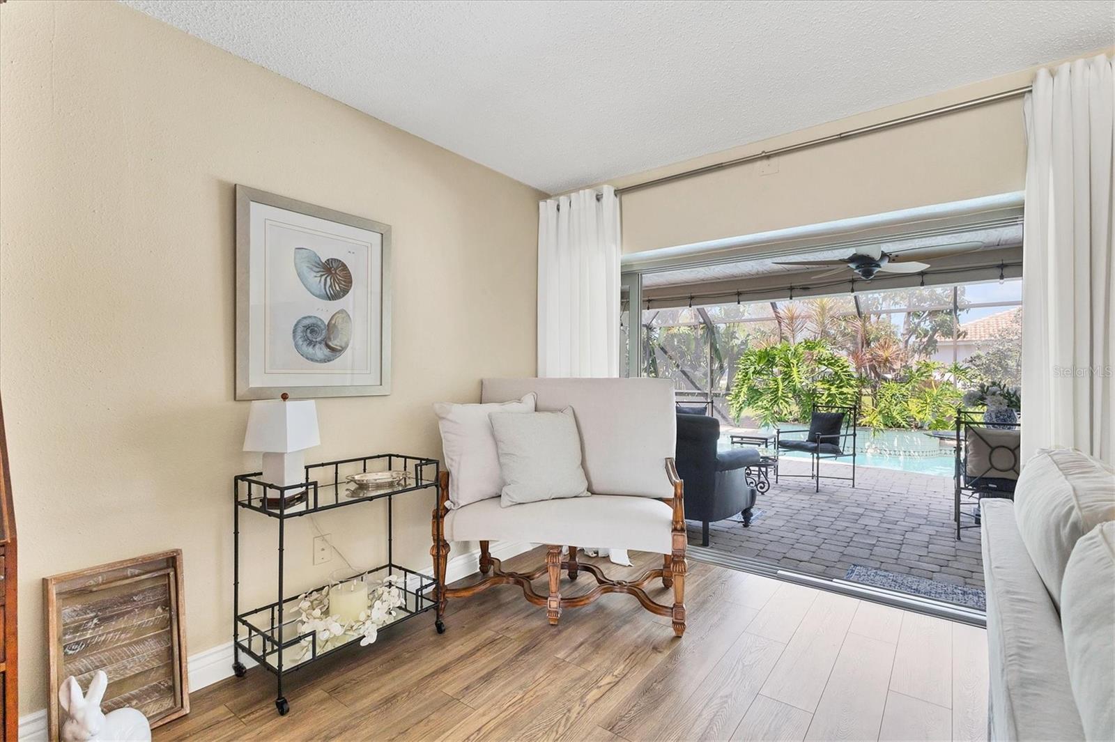 Image 5 of 33 For 6820 19th Avenue W