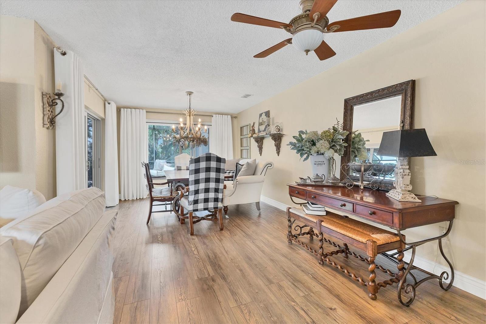 Image 9 of 33 For 6820 19th Avenue W