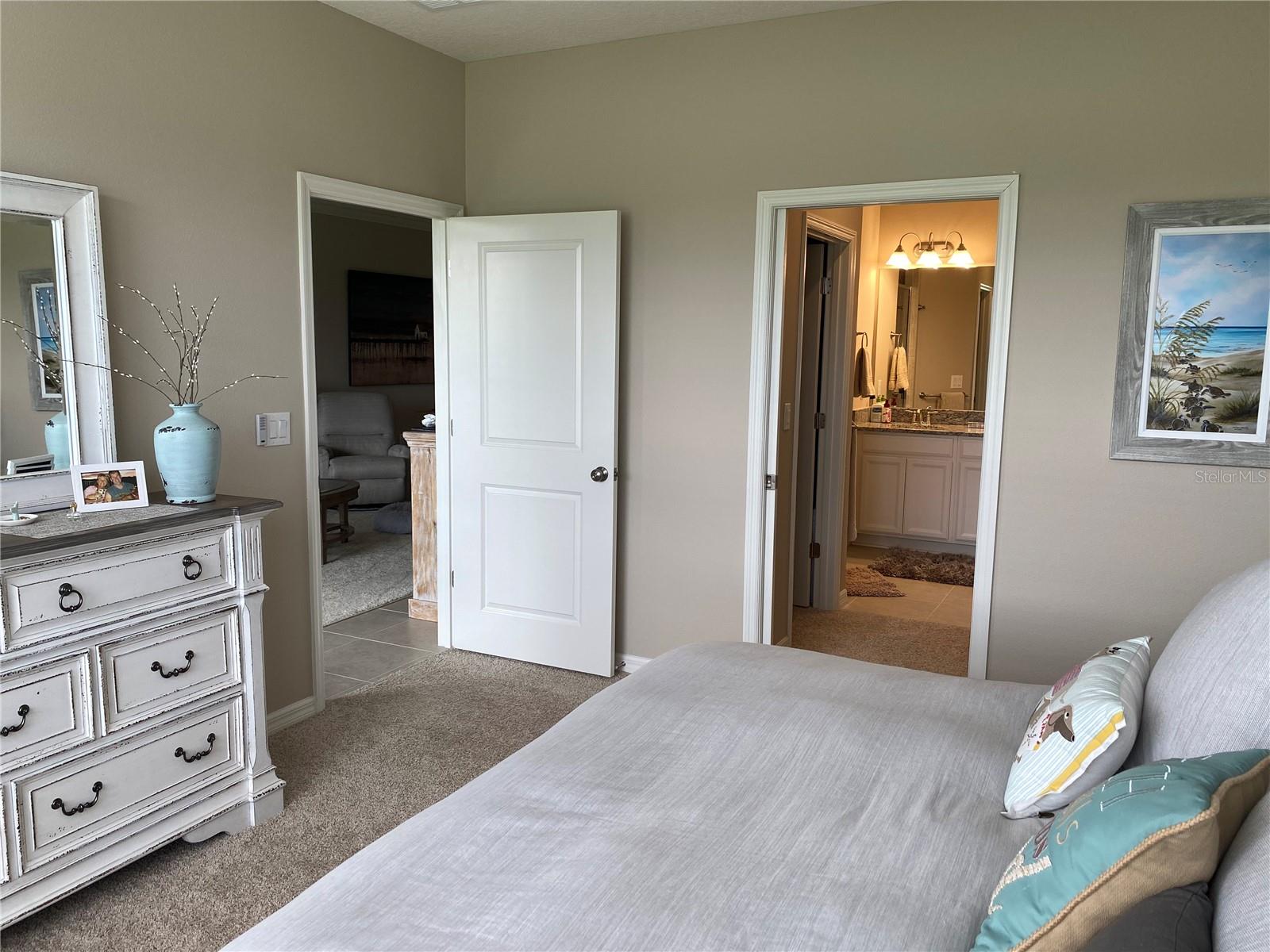 Listing photo id 13 for 12730 Sorrento Way 101