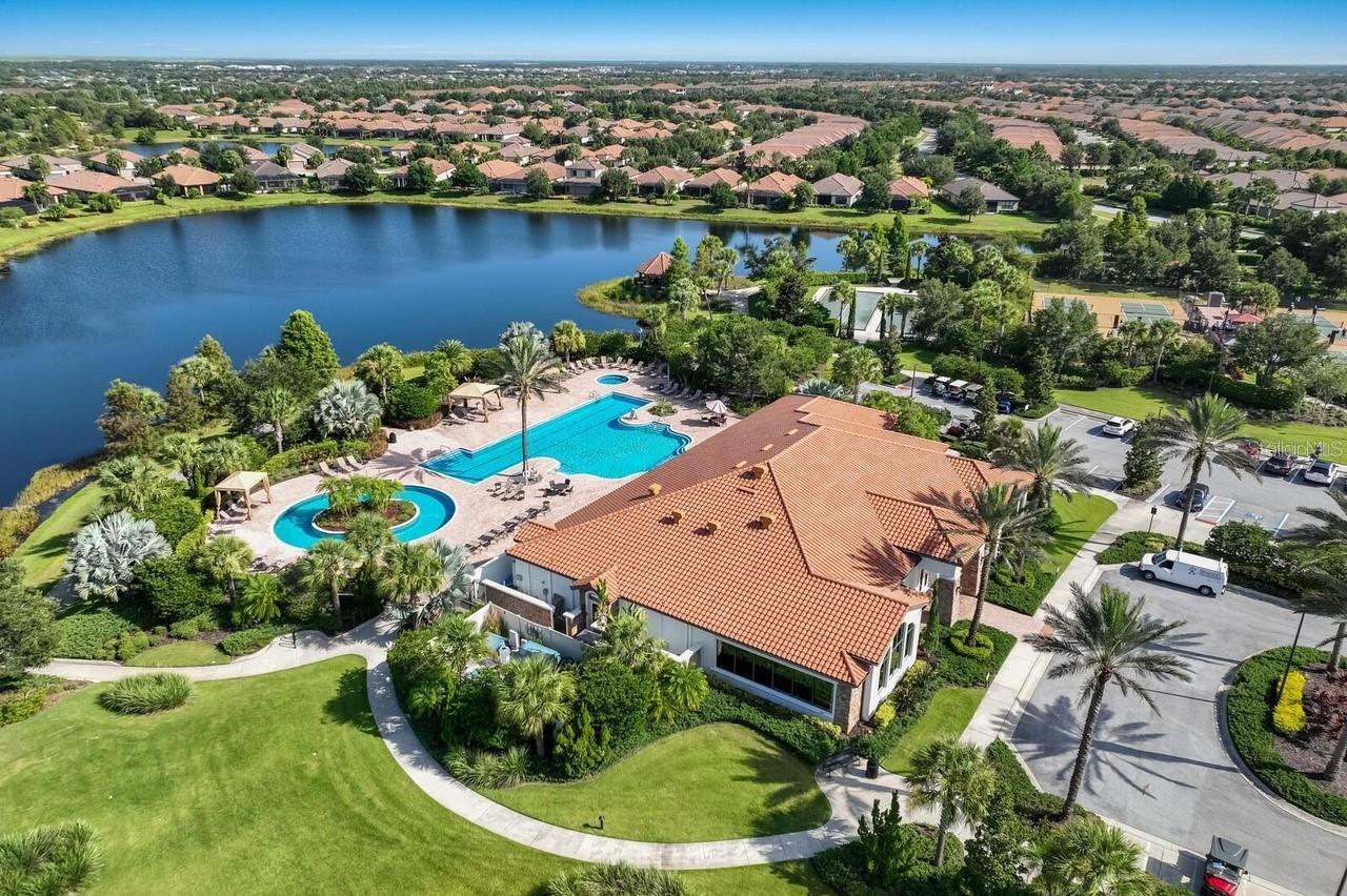 Listing photo id 29 for 12730 Sorrento Way 101