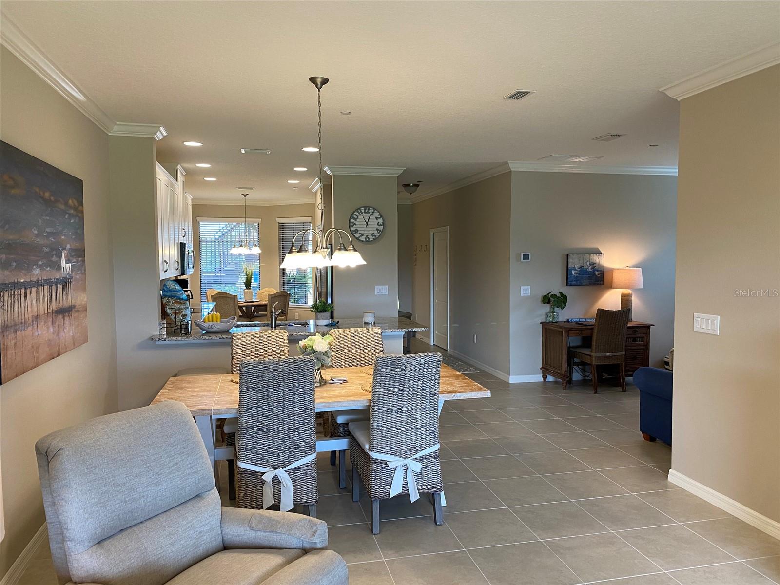 Listing photo id 2 for 12730 Sorrento Way 101