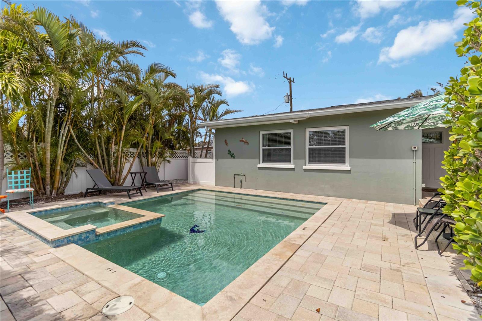 Details for 424 62nd Street, HOLMES BEACH, FL 34217