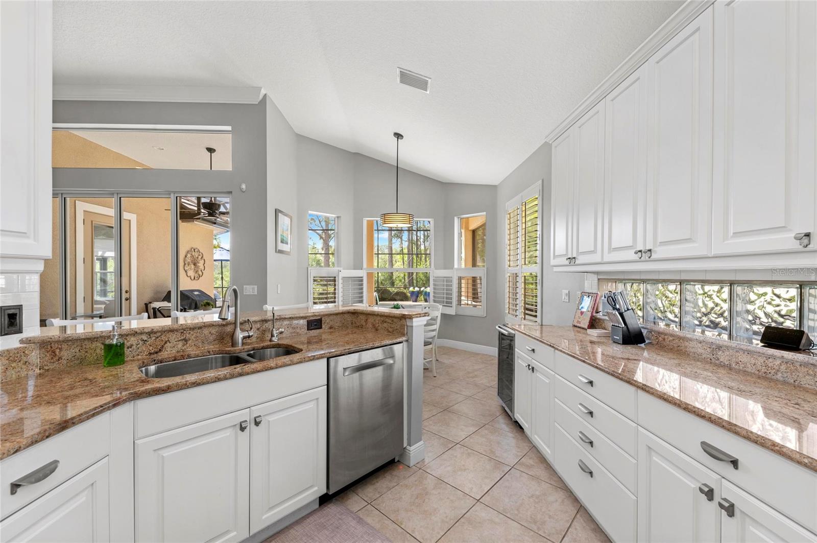 Image 24 of 94 For 11716 Strandhill Court