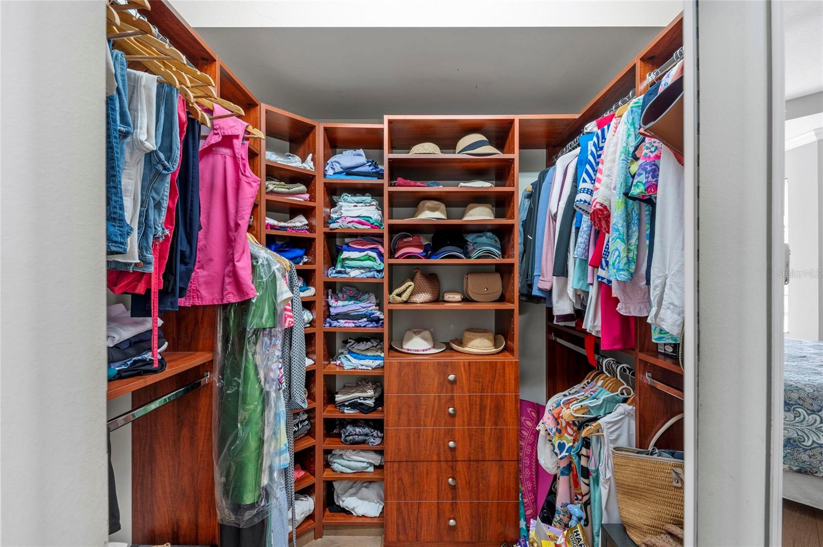 Image 36 of 94 For 11716 Strandhill Court