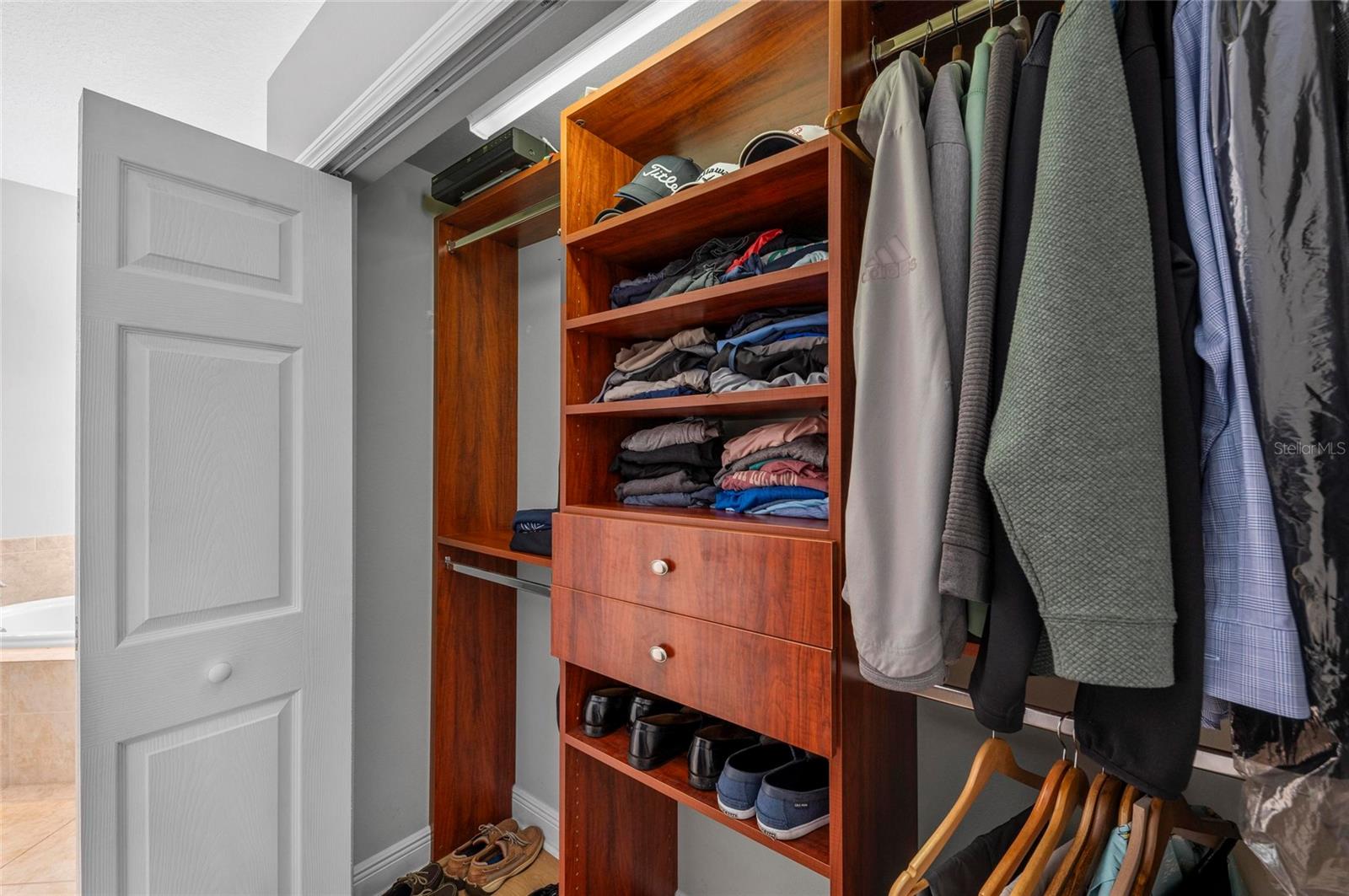 Image 37 of 94 For 11716 Strandhill Court