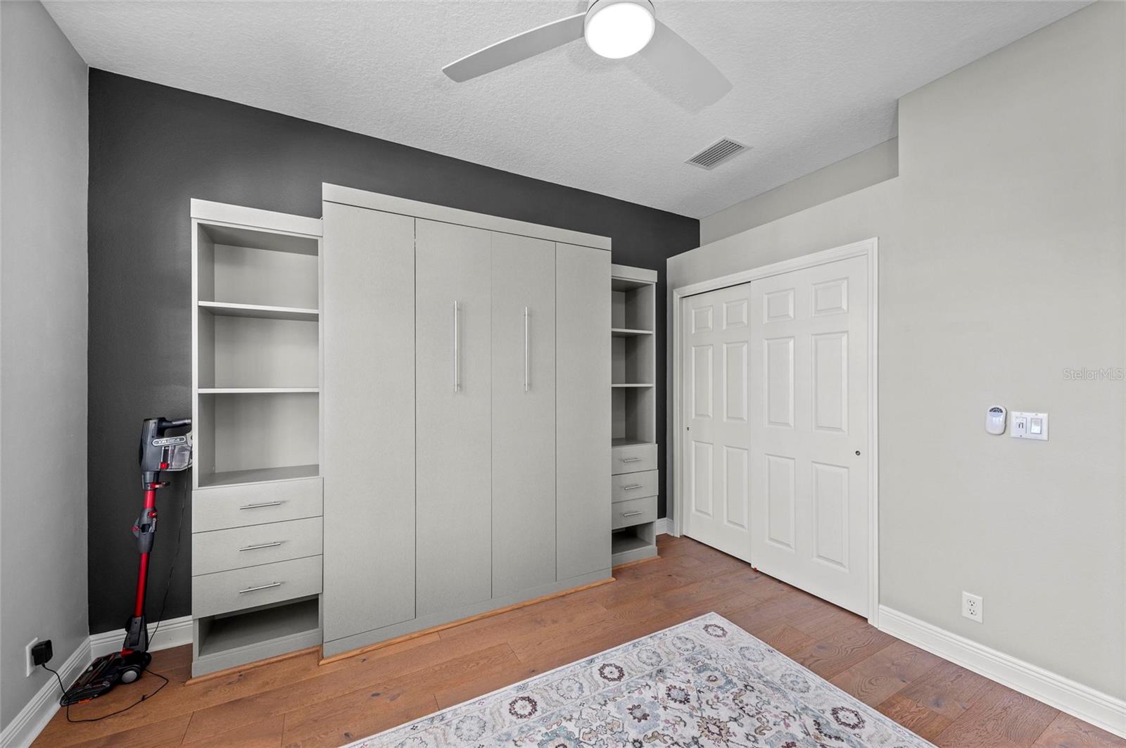 Image 40 of 94 For 11716 Strandhill Court