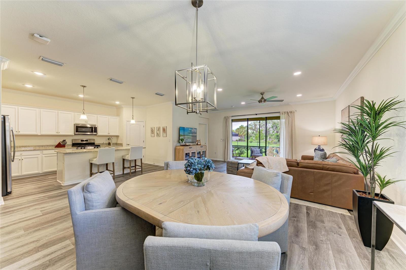Image 18 of 95 For 10015 Marbella Drive