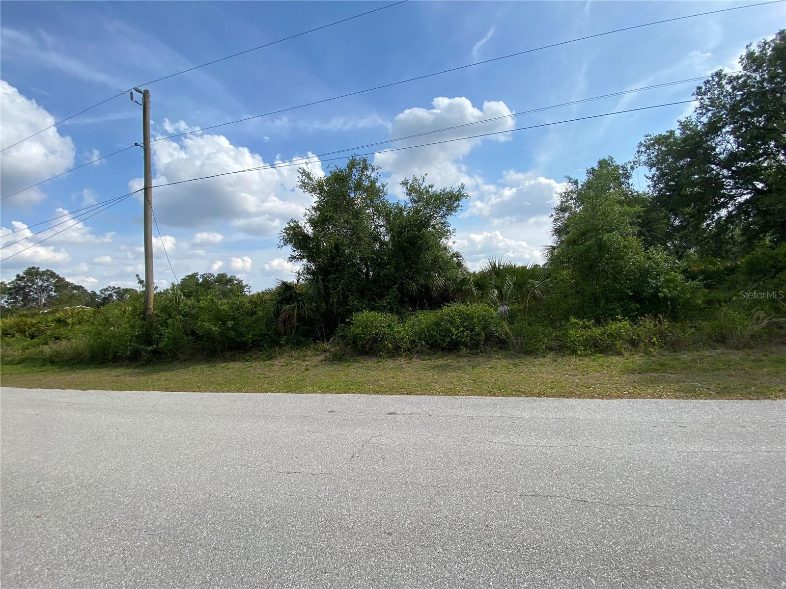 Image 4 of 4 For Americana Avenue