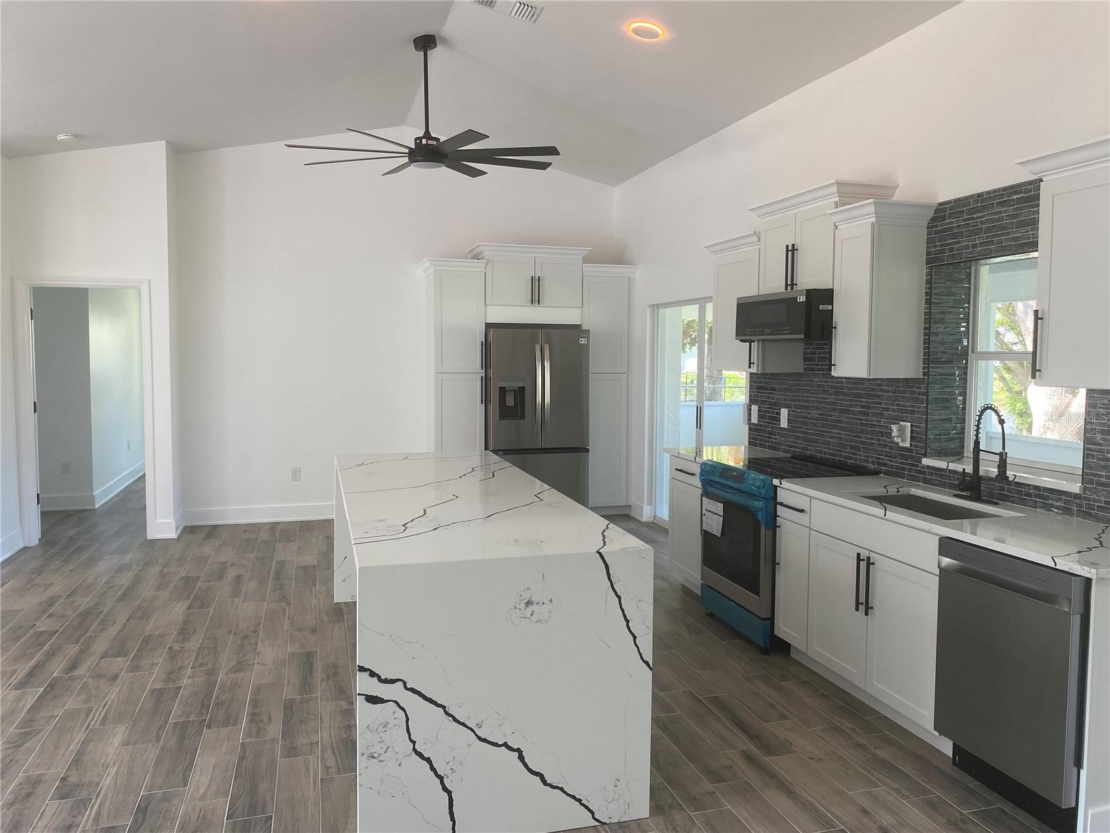 Image 14 of 46 For 5810 42nd Street E