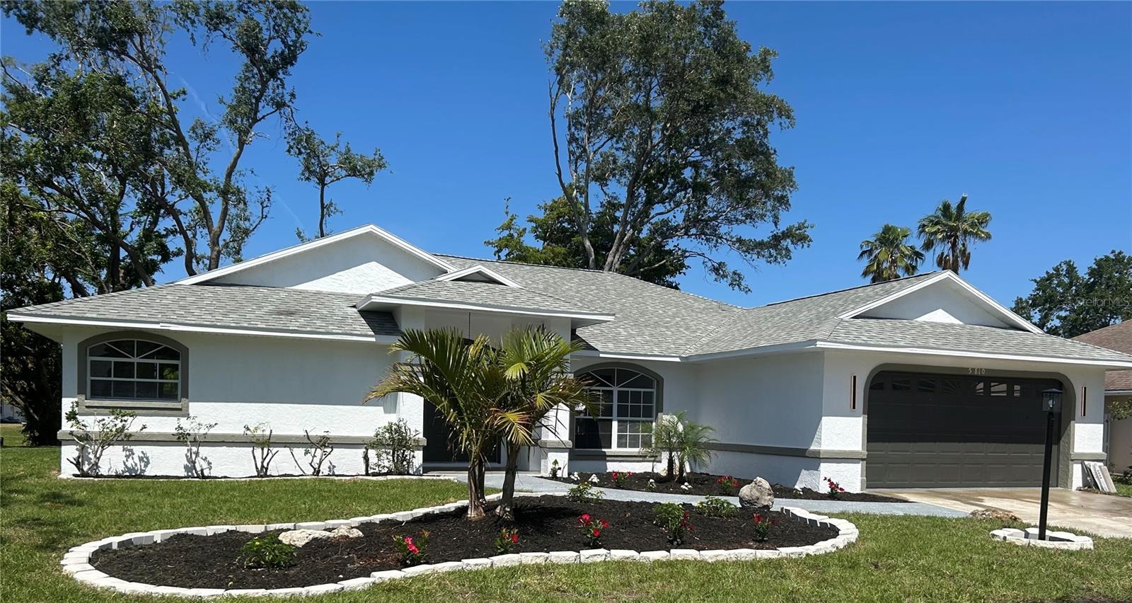 Image 2 of 46 For 5810 42nd Street E