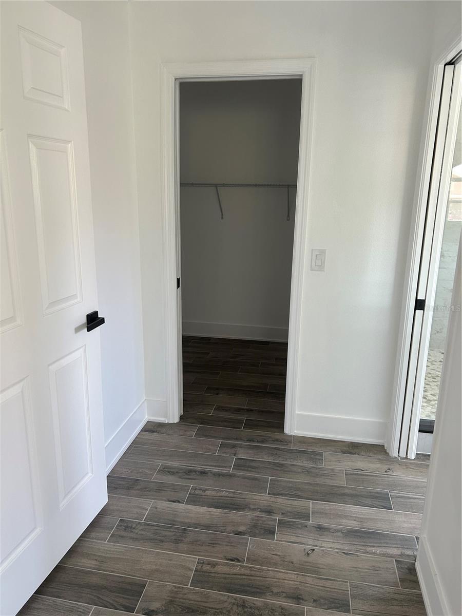 Image 29 of 46 For 5810 42nd Street E