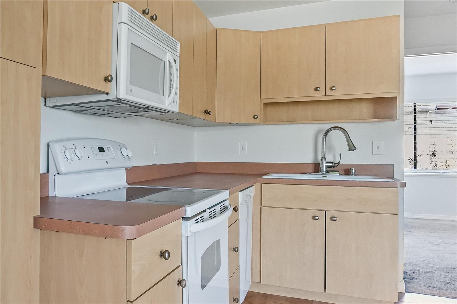 Image 5 of 11 For 1211 68th Avenue Drive W 11
