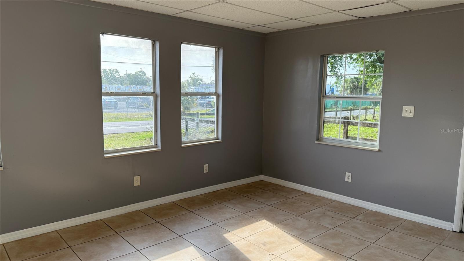 Image 17 of 21 For 2516 56th Street