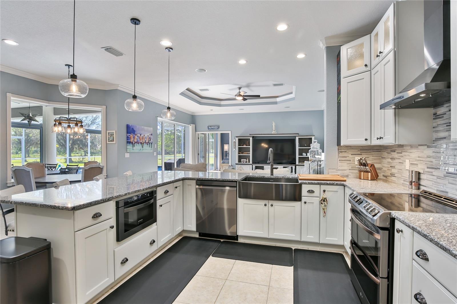 Image 11 of 54 For 8615 59th Street E