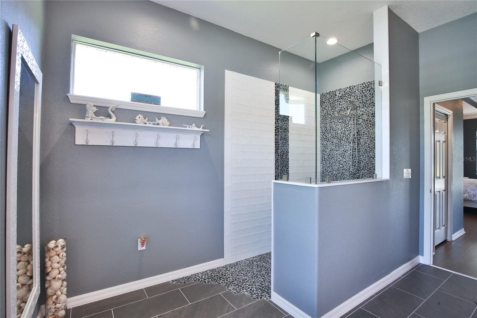 Image 21 of 54 For 8615 59th Street E