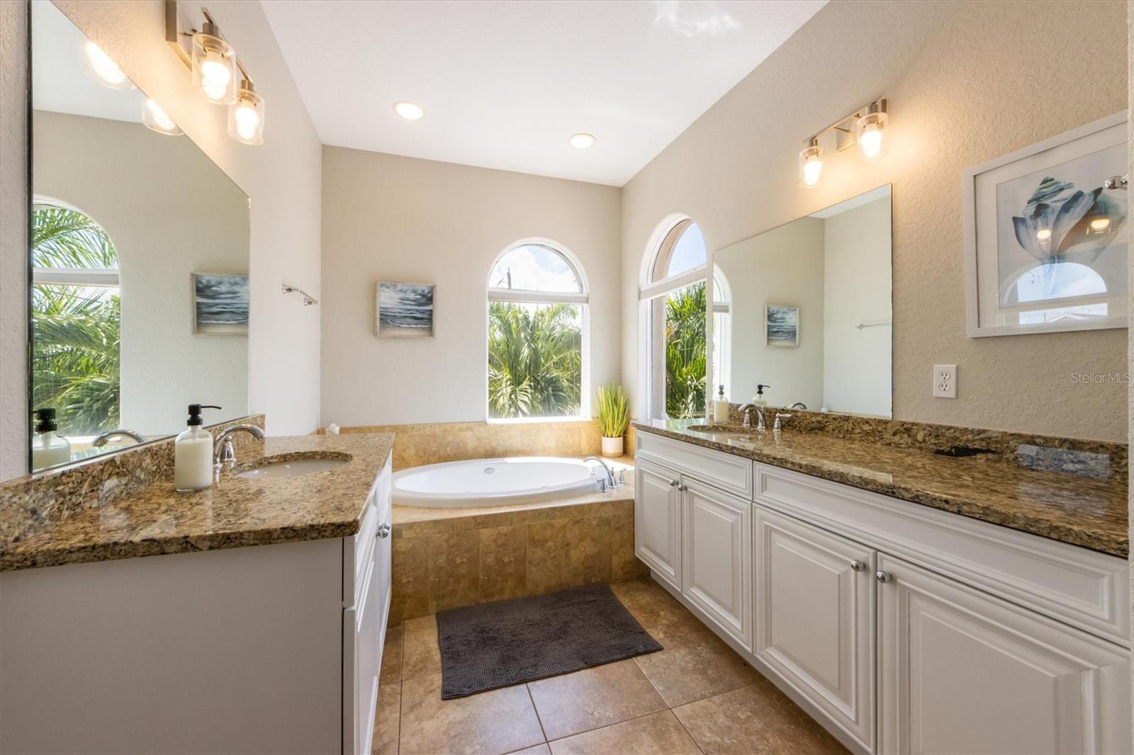 Image 16 of 48 For 2309 Avenue C  100