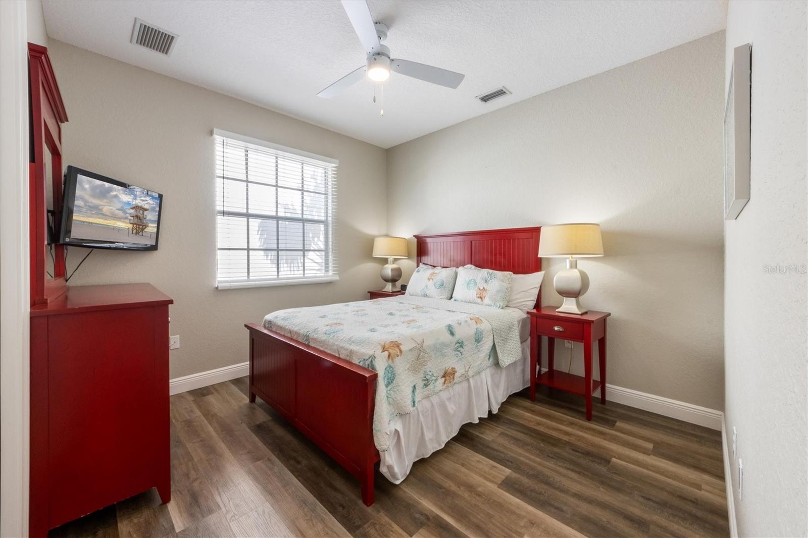 Image 26 of 61 For 2309 Avenue C  200