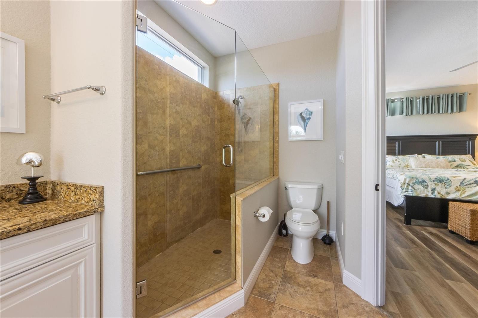 Image 30 of 61 For 2309 Avenue C  200