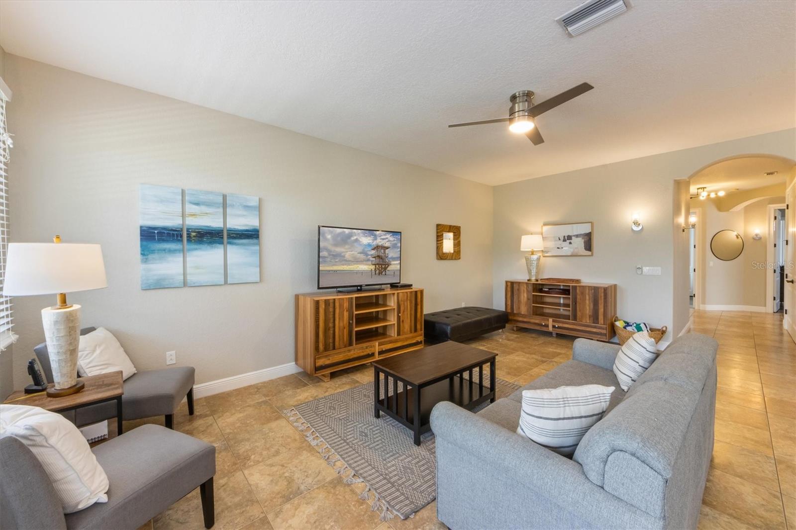 Image 6 of 61 For 2309 Avenue C  200