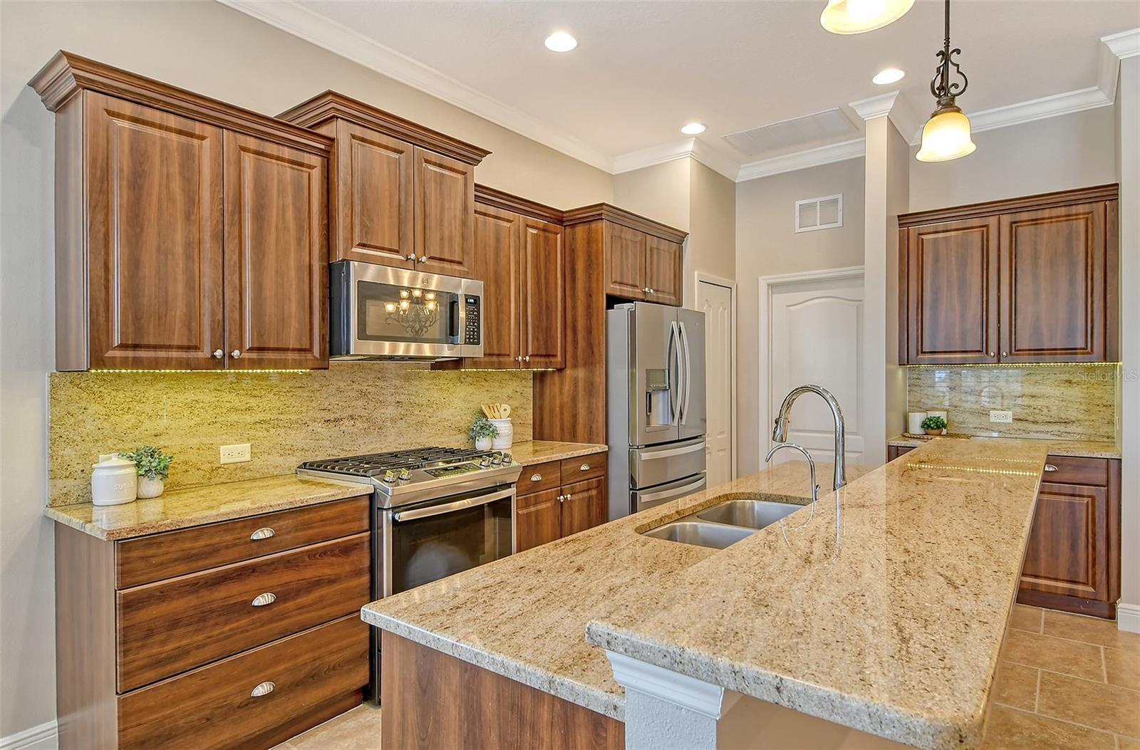 Image 17 of 59 For 11723 Cullen Park Terrace