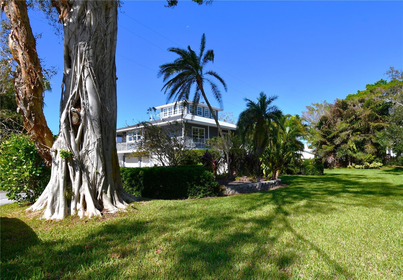 Details for 7676 Westmoreland Drive, SARASOTA, FL 34243