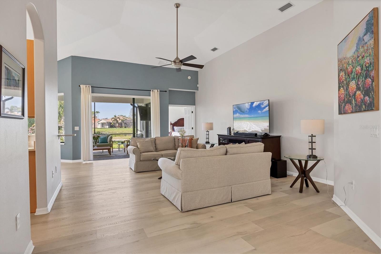 Image 13 of 57 For 6458 Tailfeather Way