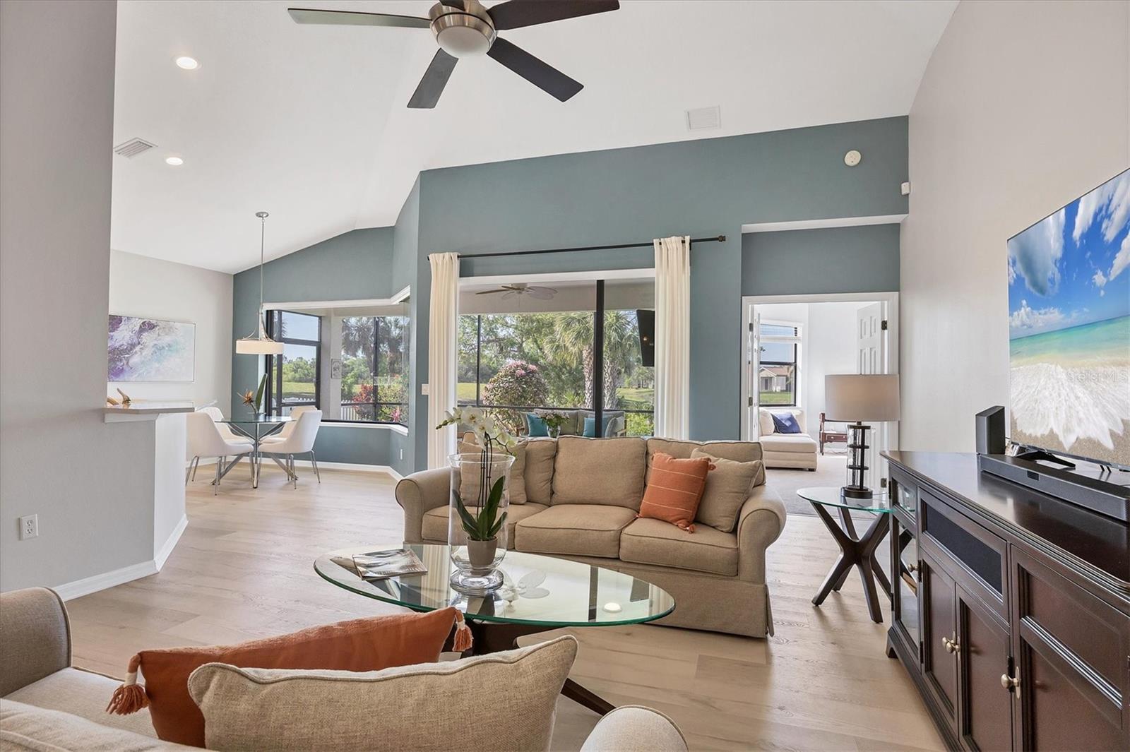 Image 15 of 57 For 6458 Tailfeather Way