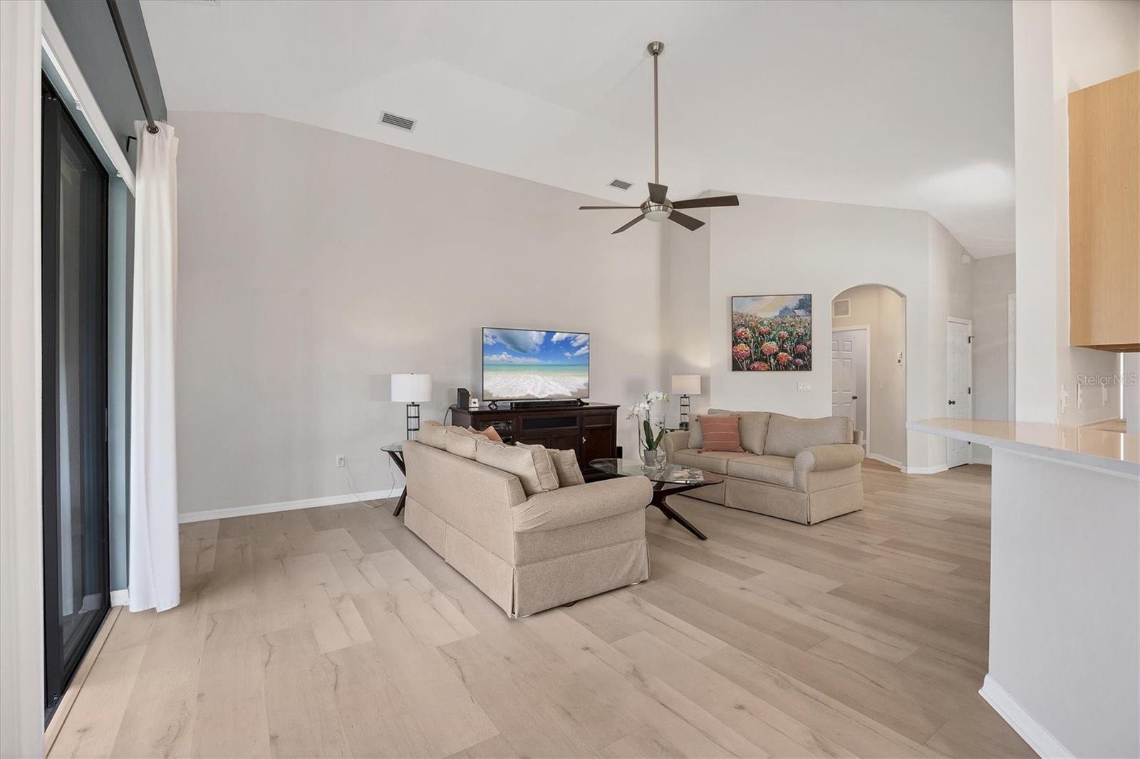 Image 17 of 57 For 6458 Tailfeather Way