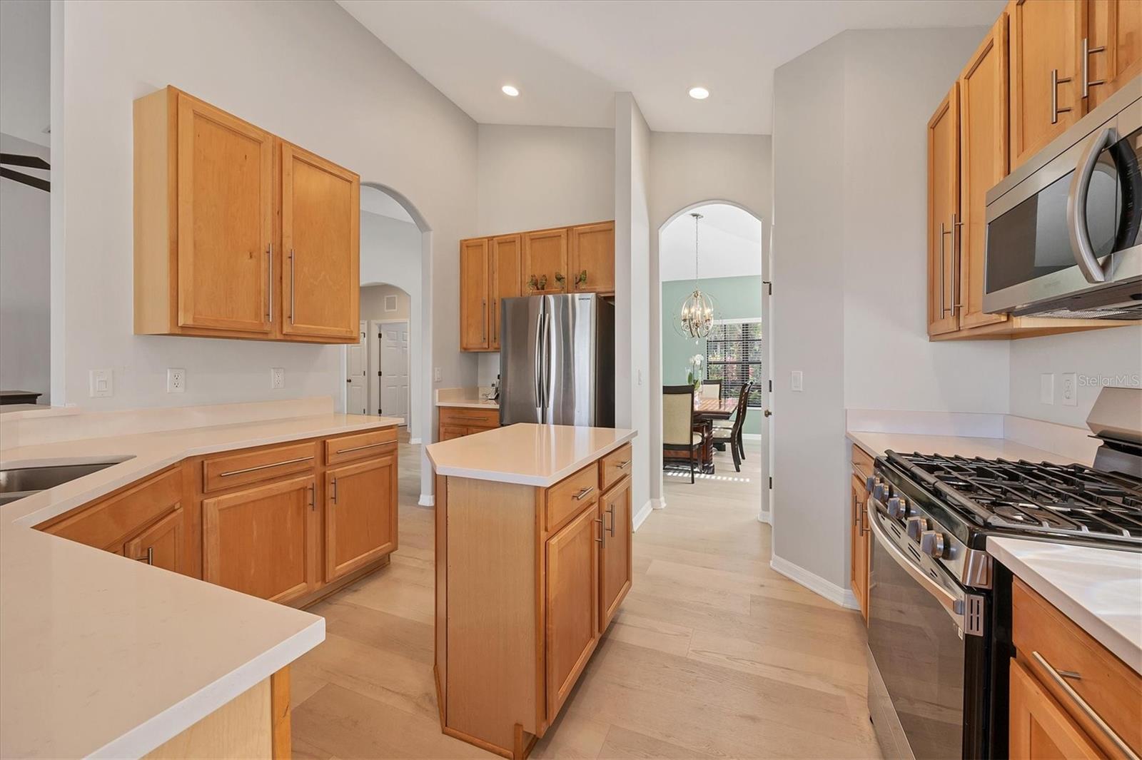 Image 22 of 57 For 6458 Tailfeather Way