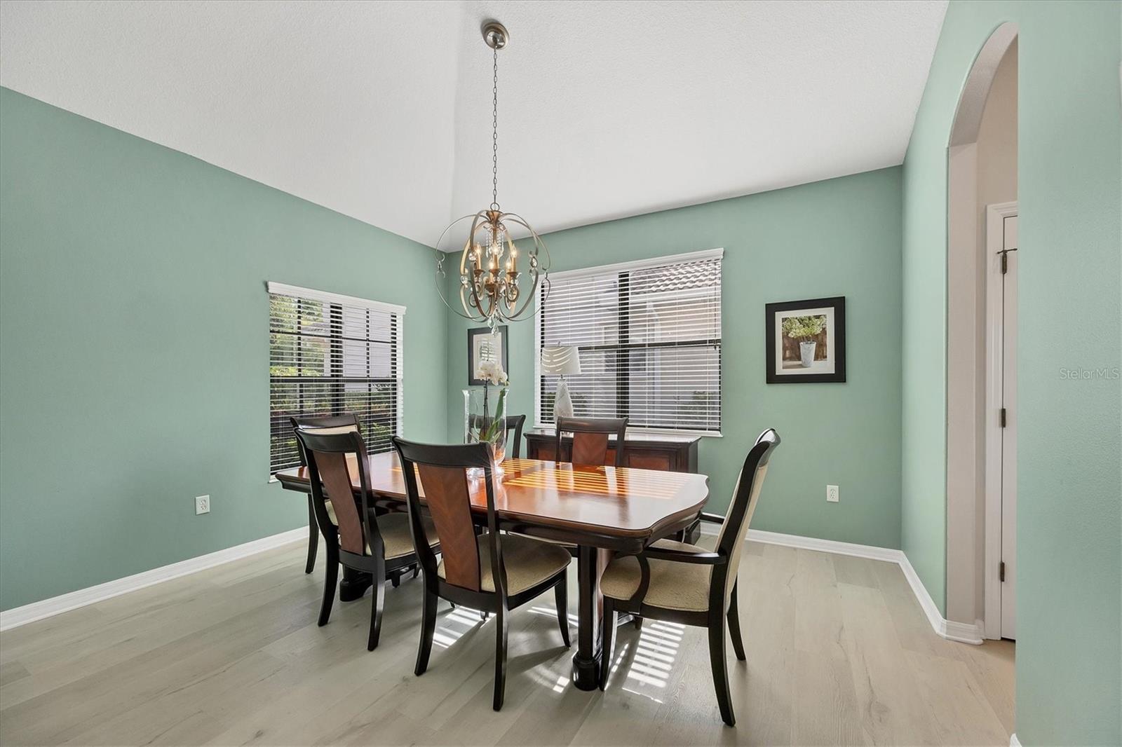 Image 23 of 57 For 6458 Tailfeather Way