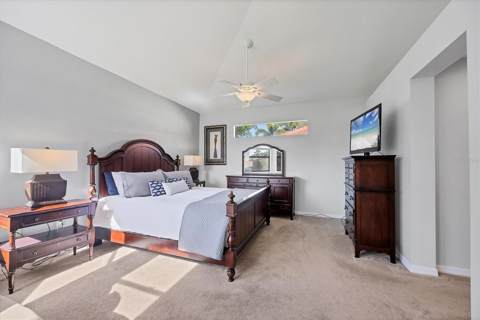 Image 26 of 57 For 6458 Tailfeather Way