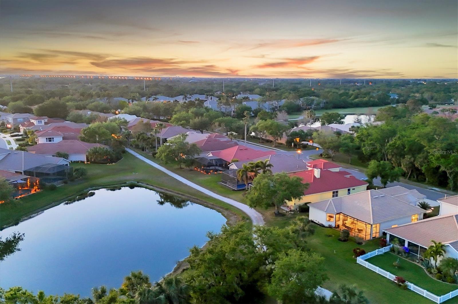 Image 42 of 57 For 6458 Tailfeather Way