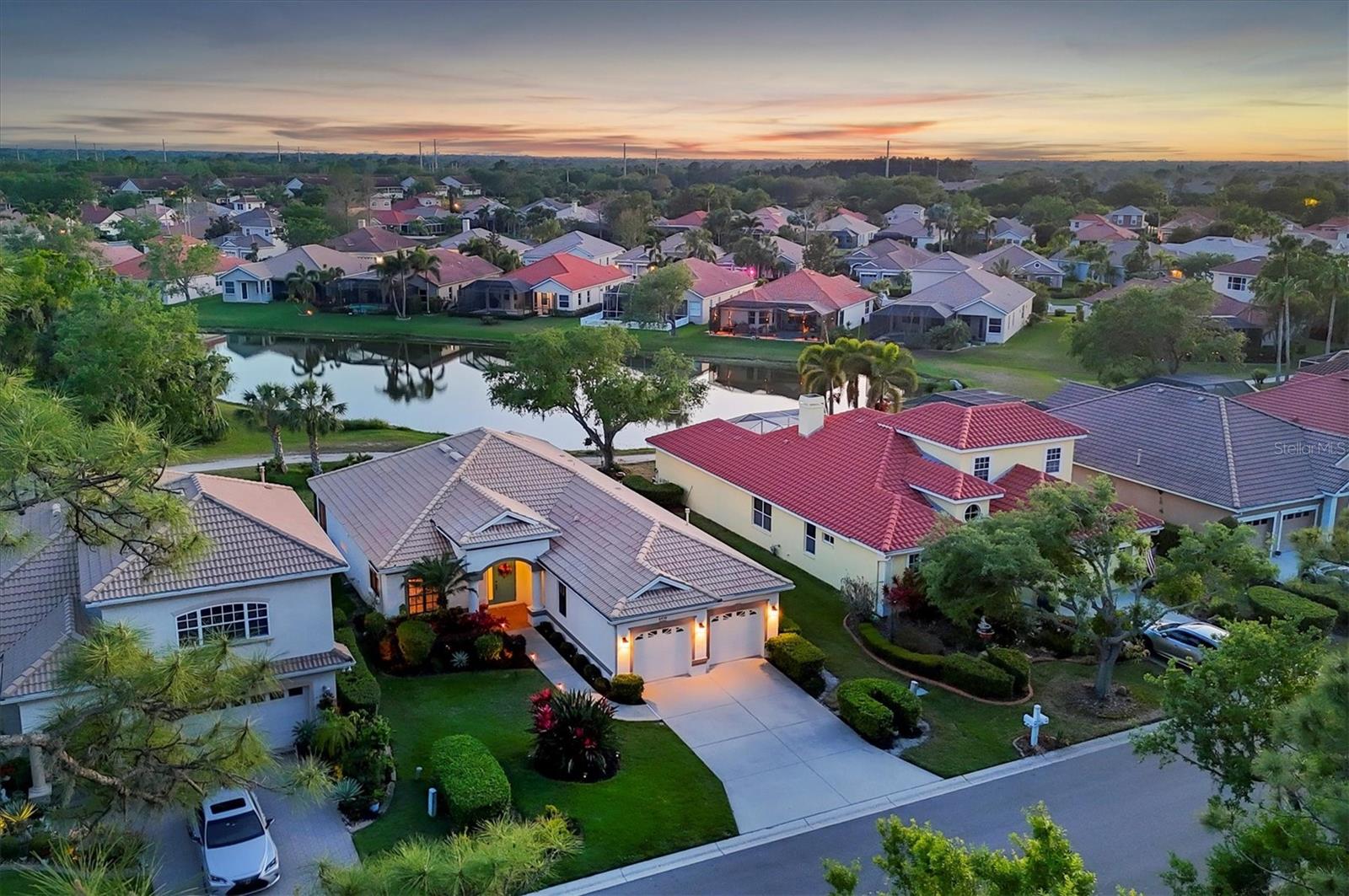 Image 5 of 57 For 6458 Tailfeather Way
