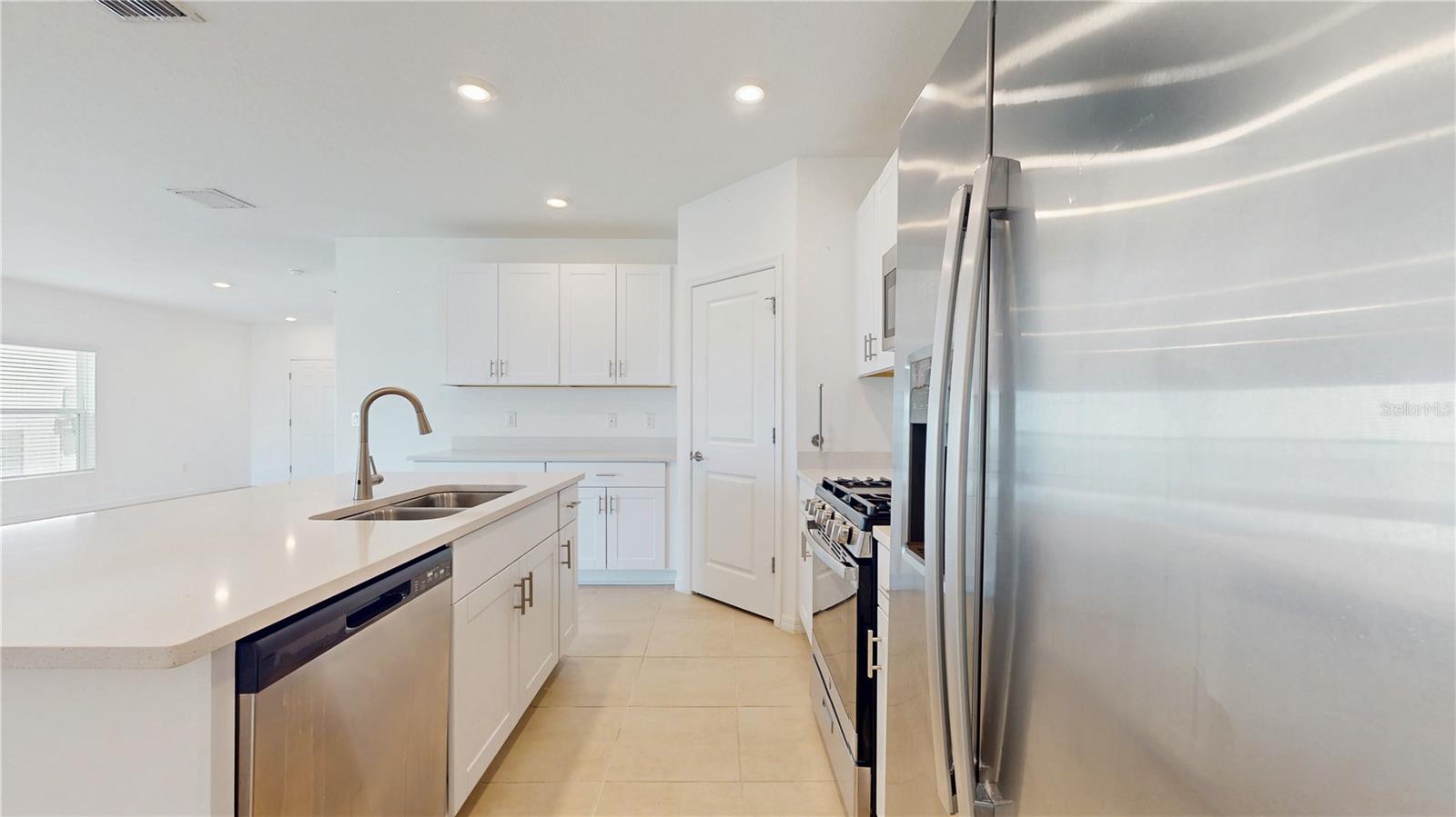 Image 10 of 50 For 11252 Fieldstone Drive