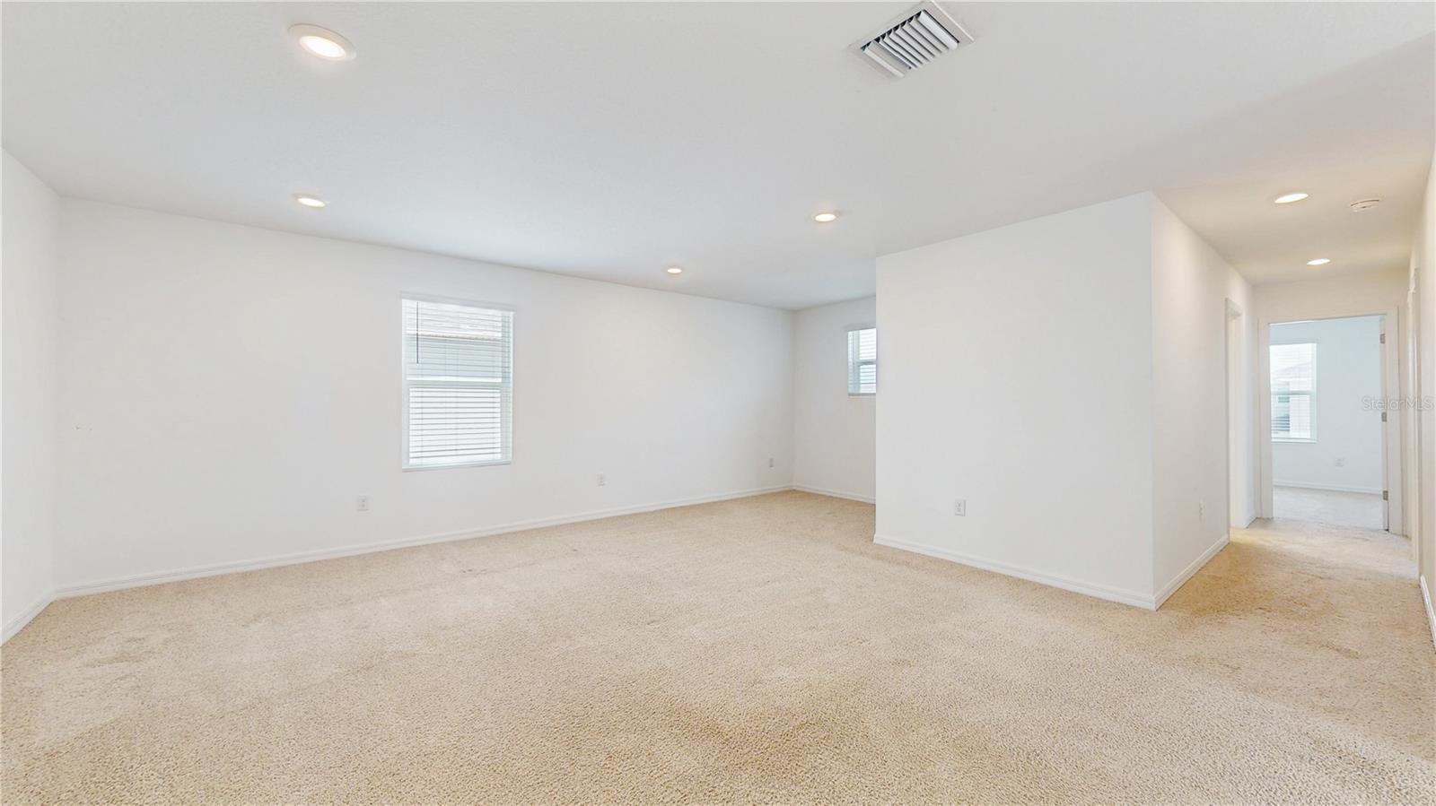 Image 16 of 50 For 11252 Fieldstone Drive