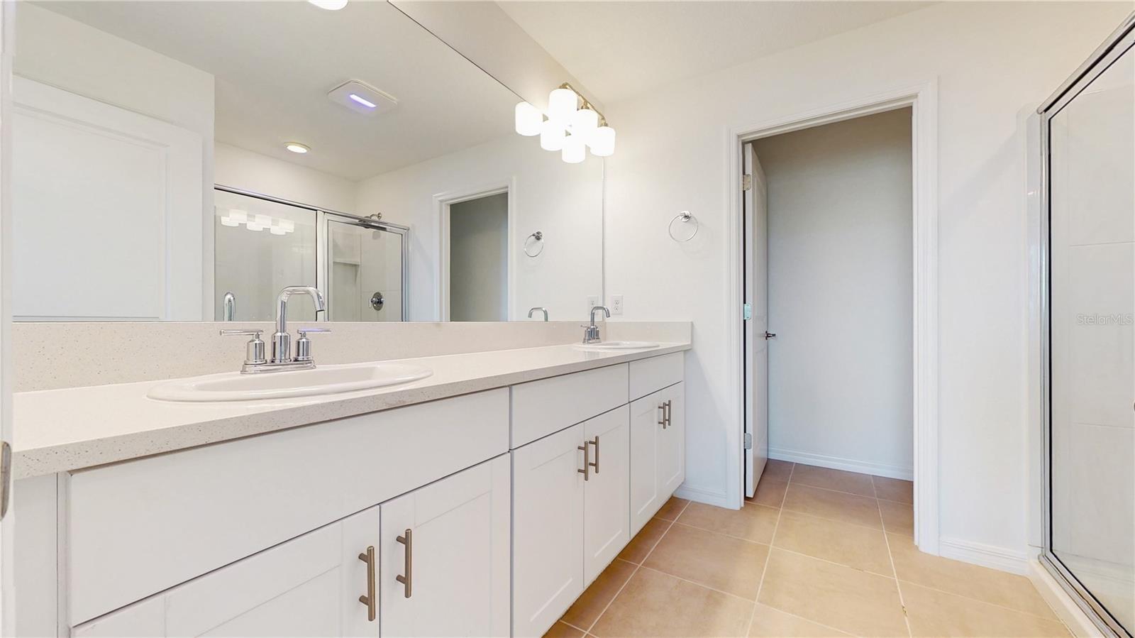 Image 22 of 50 For 11252 Fieldstone Drive