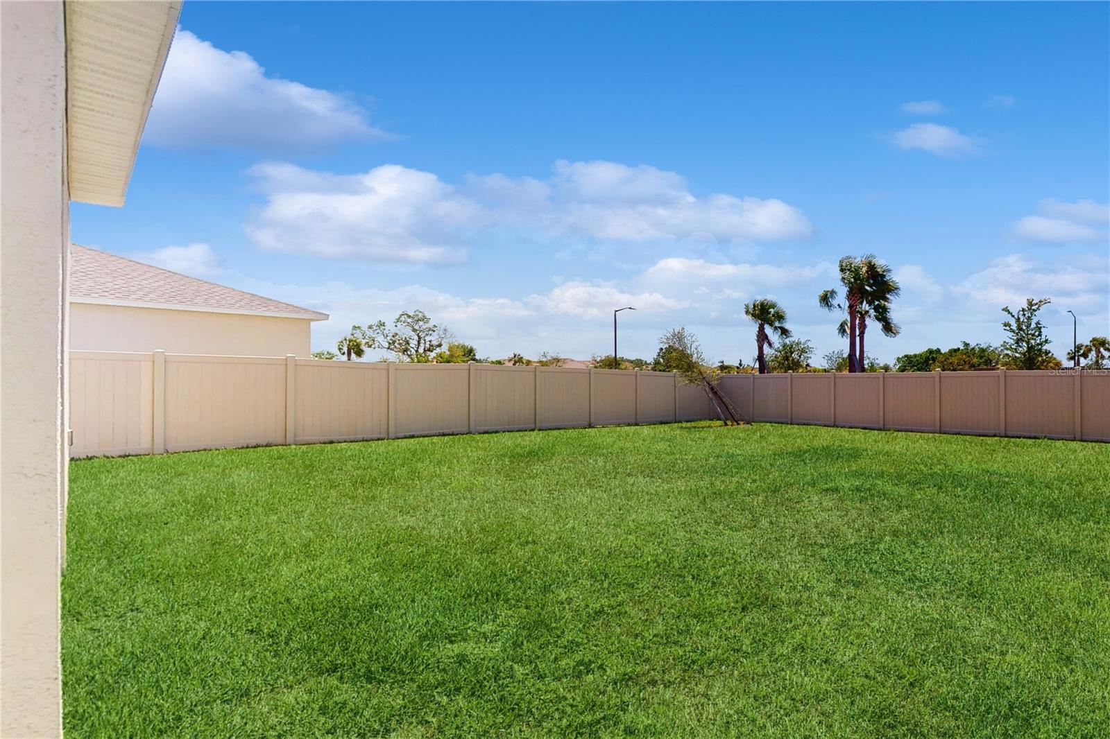Image 33 of 50 For 11252 Fieldstone Drive