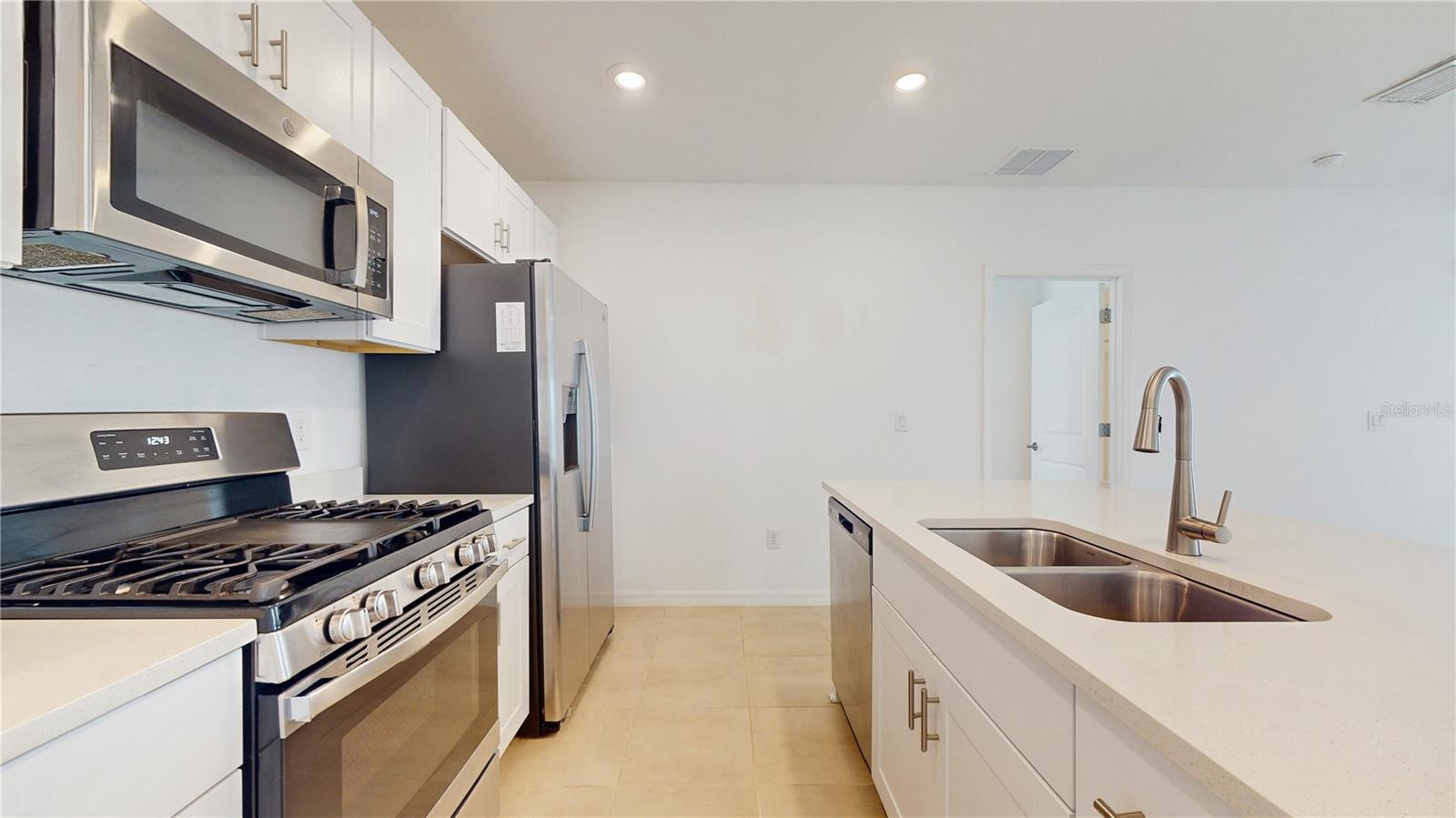 Image 9 of 50 For 11252 Fieldstone Drive