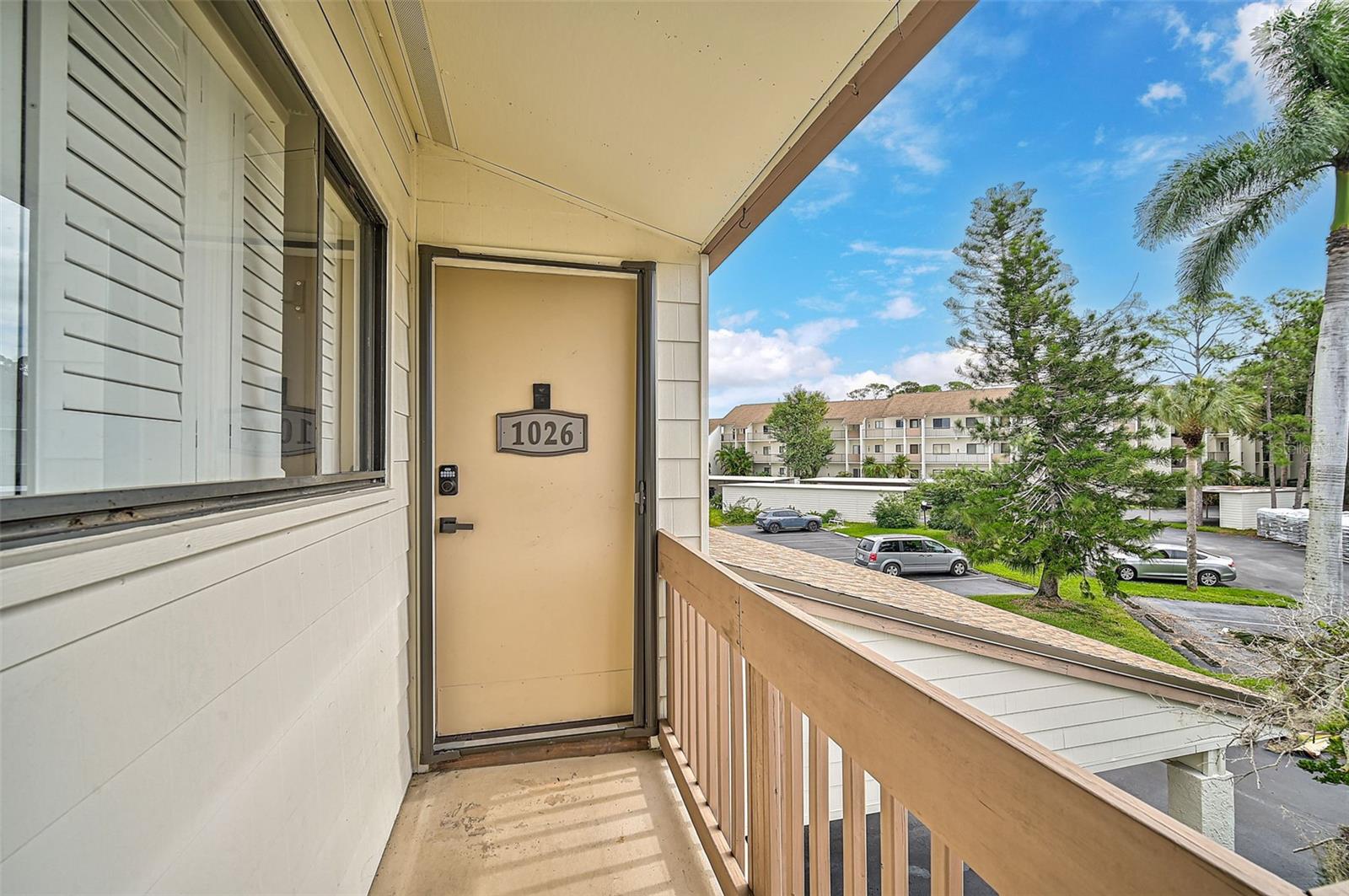 Image 10 of 61 For 1026 Bird Bay Way 276