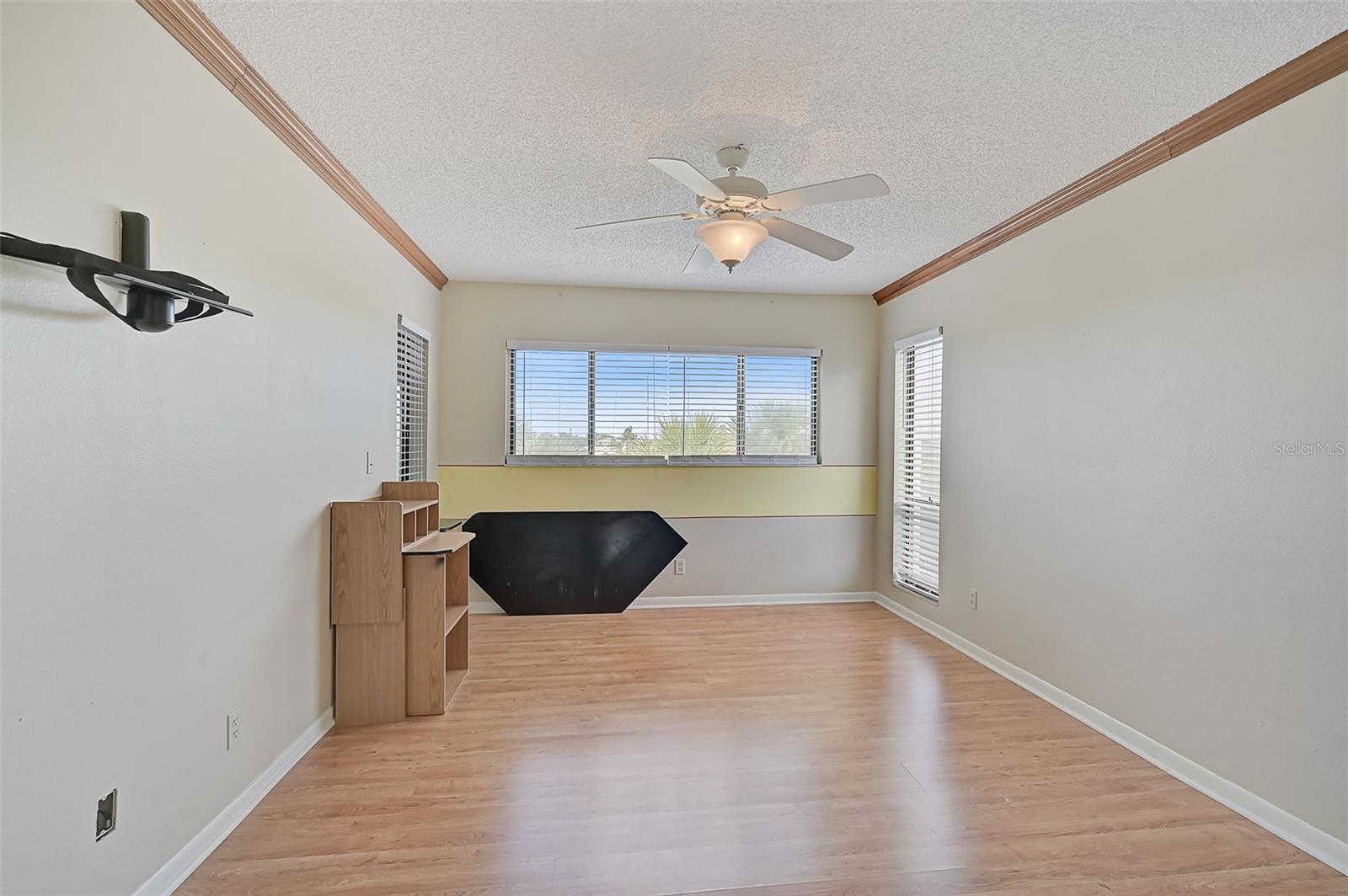 Image 21 of 61 For 1026 Bird Bay Way 276