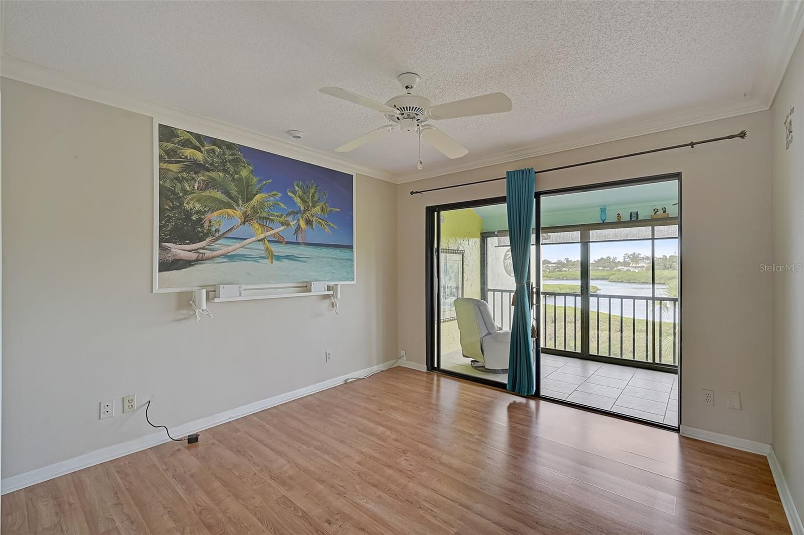Image 25 of 61 For 1026 Bird Bay Way 276
