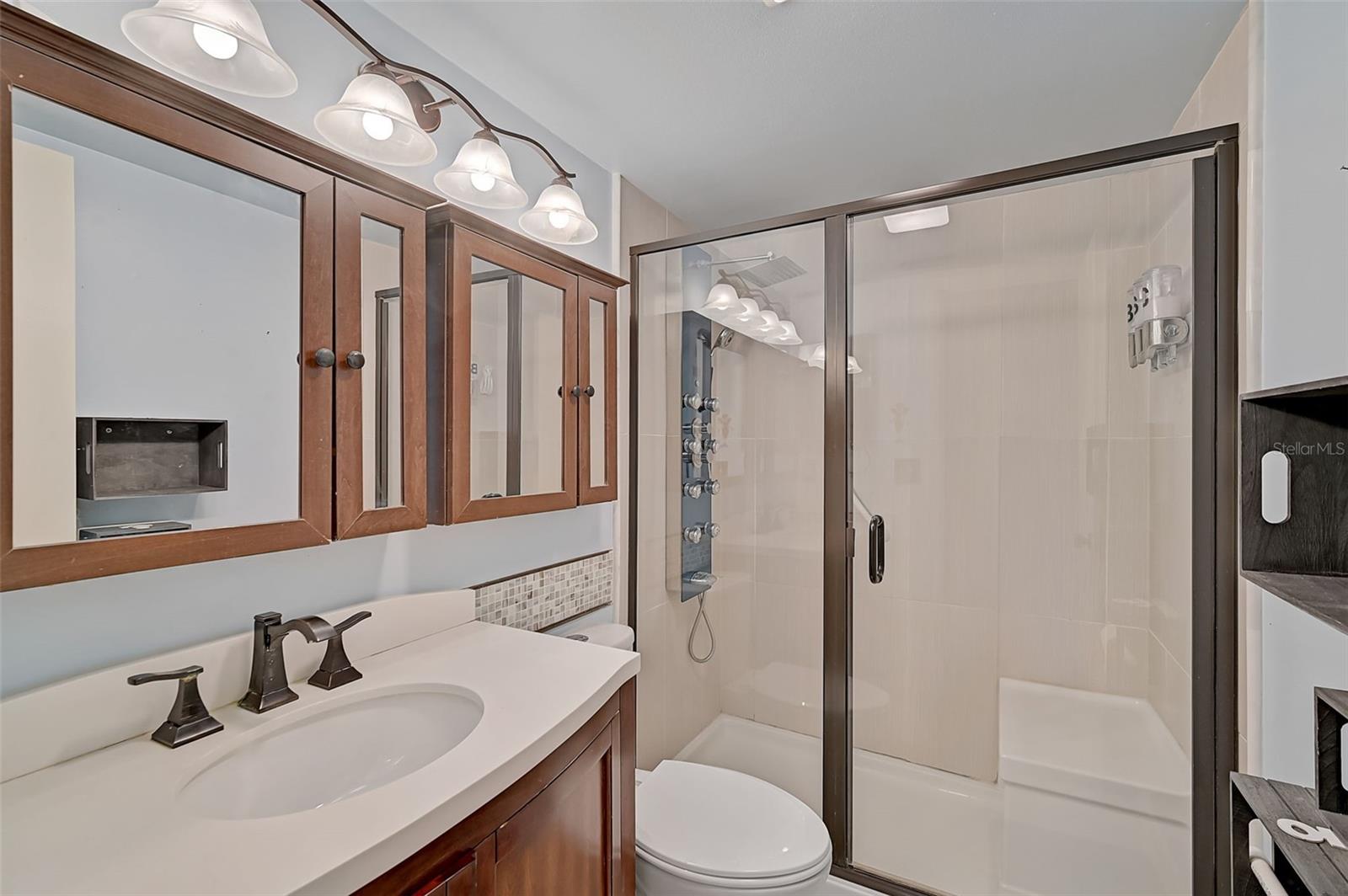 Image 27 of 61 For 1026 Bird Bay Way 276