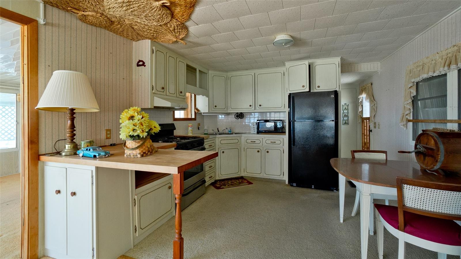 Image 25 of 49 For 10315 Cortez Road W 8bv