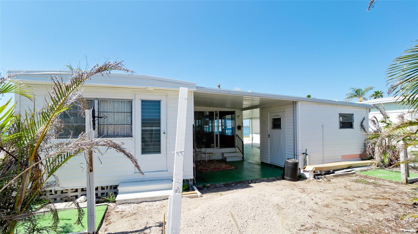 Image 32 of 49 For 10315 Cortez Road W 8bv