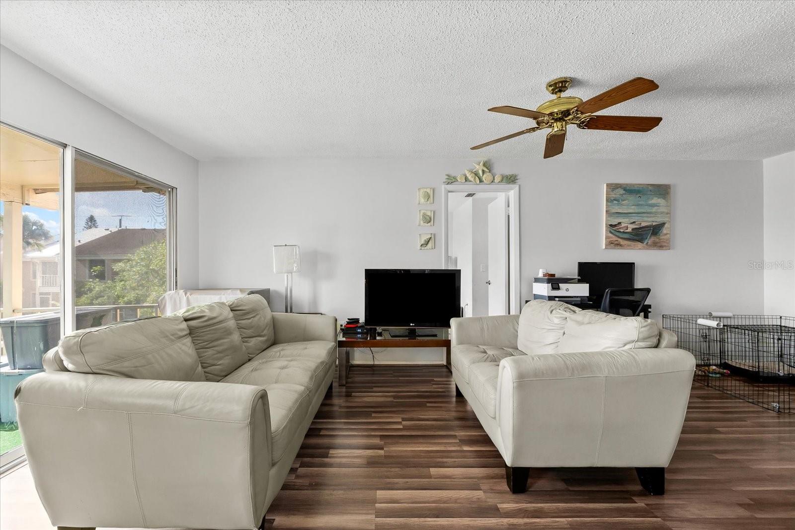 Image 5 of 38 For 6348 7th Avenue W 6348