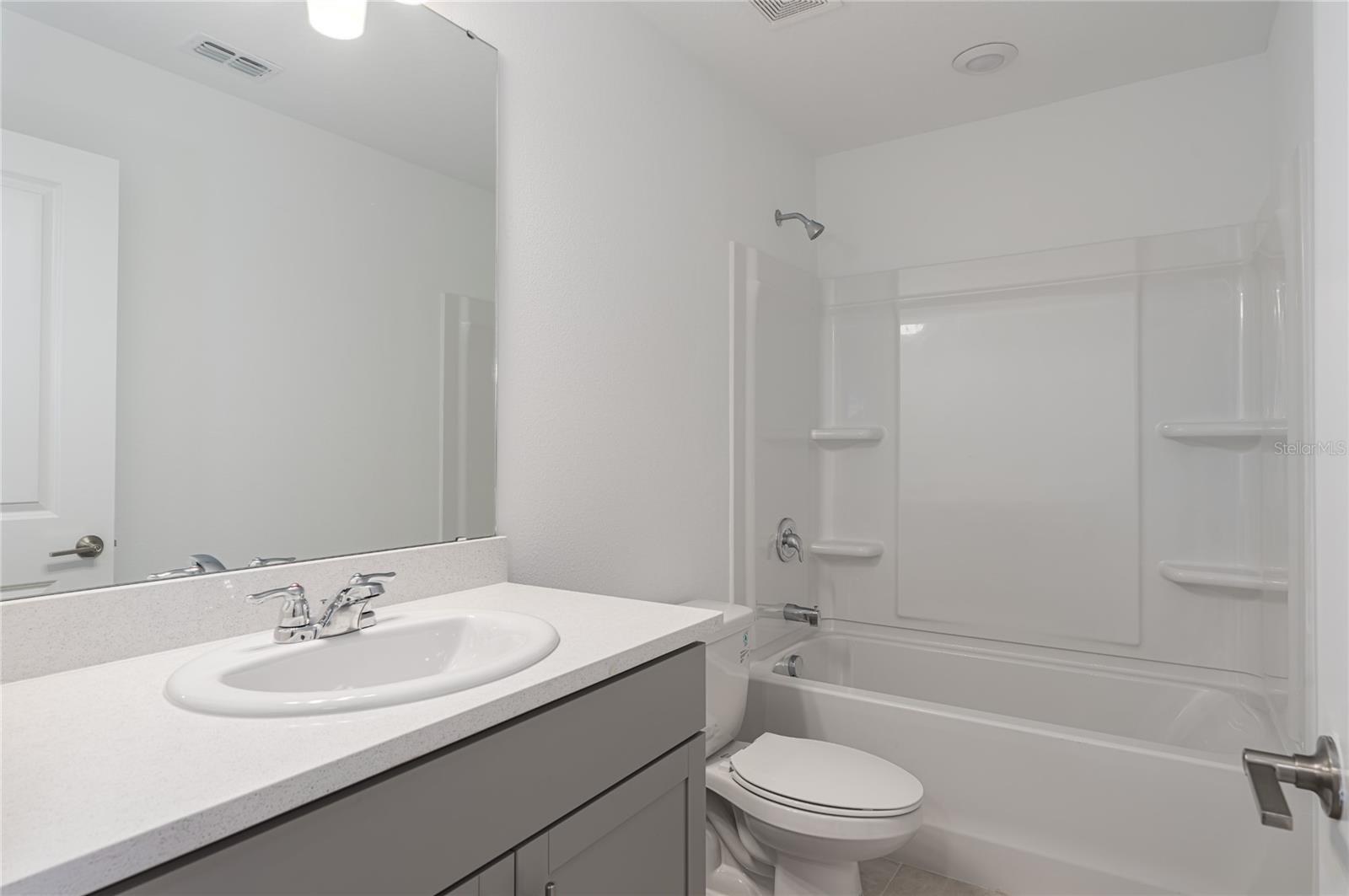 Image 18 of 34 For 11808 Glenside Terrace