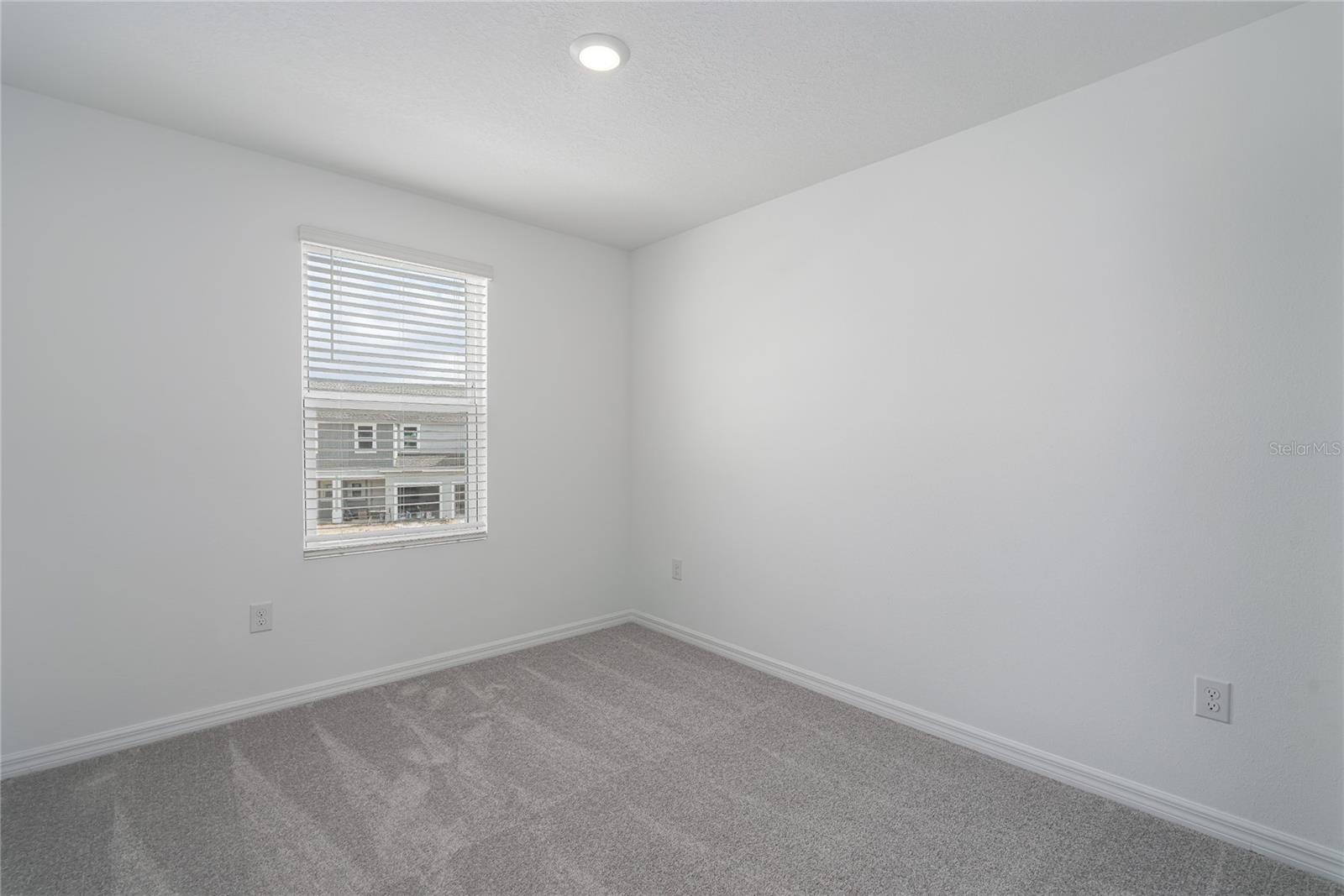Image 21 of 34 For 11808 Glenside Terrace