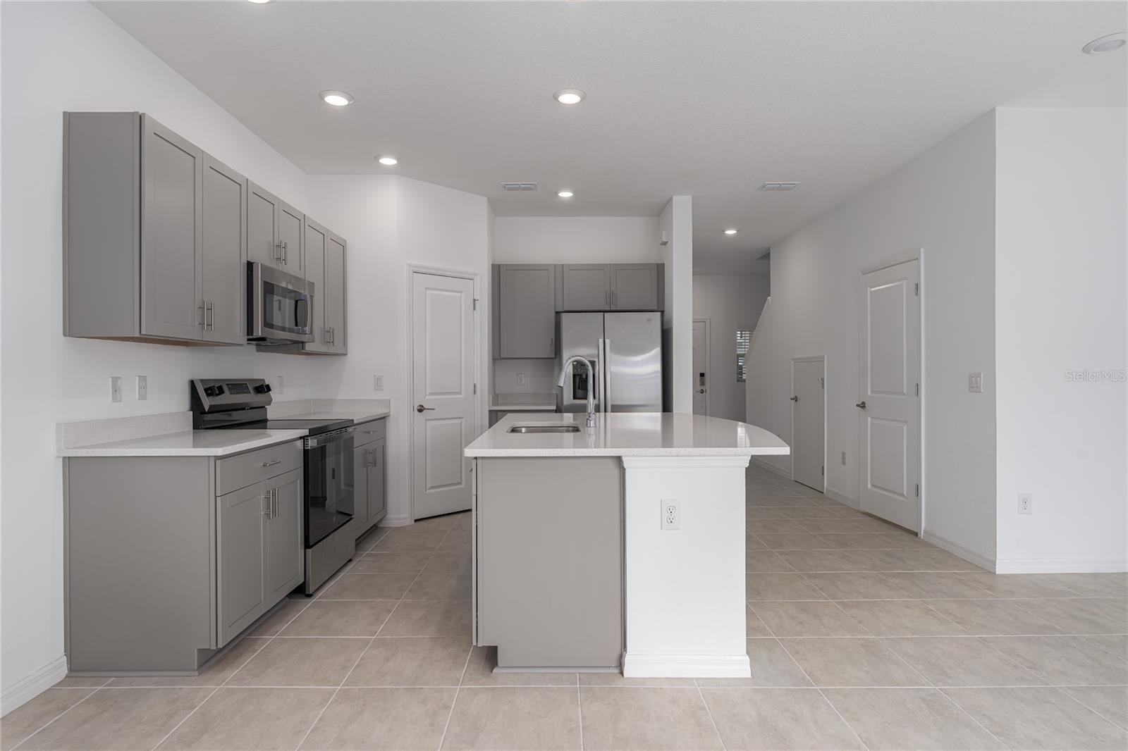 Image 6 of 34 For 11808 Glenside Terrace
