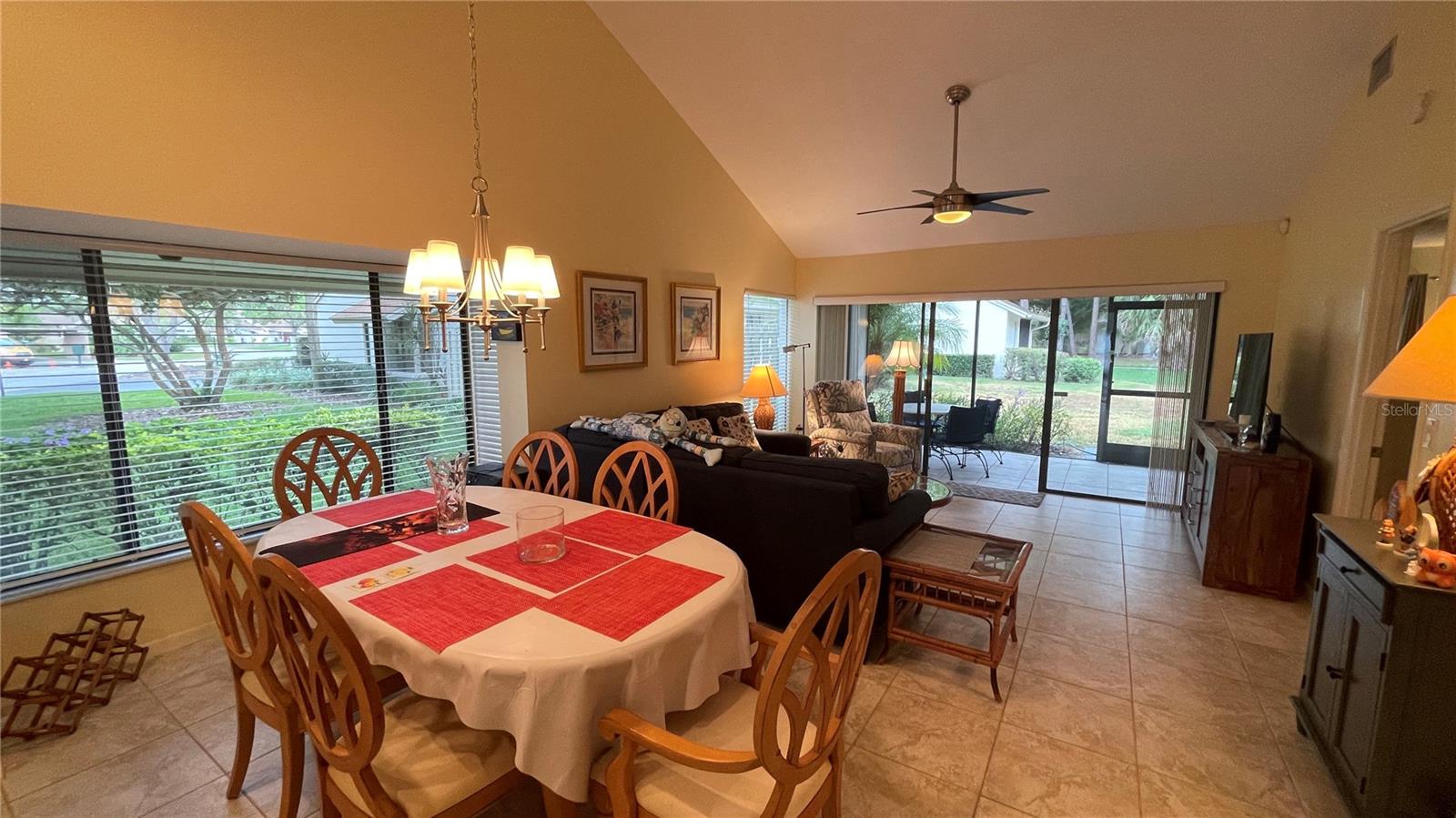 Image 7 of 25 For 5256 Myrtlewood Road 22